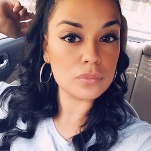 Meet your Posher, Renee